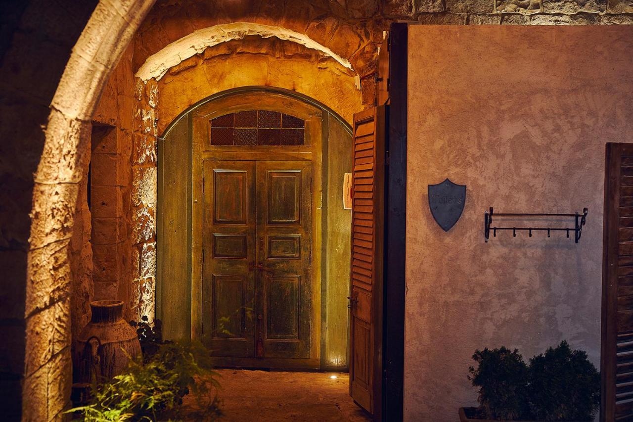 Chateau Du Roi Mi'ilya Exterior photo